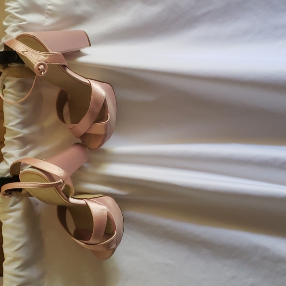 Heels - Picture 3 of 5